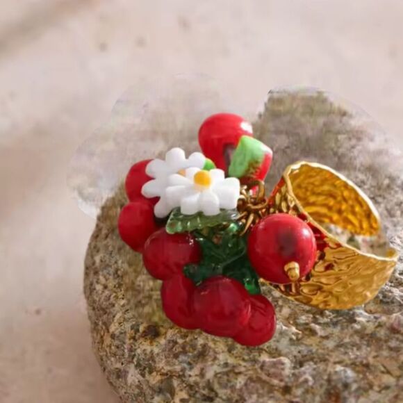 New Vibrant Gold Cherry Charm Ring with White Flowers Sz 7, 8, 9, 10 - Picture 3 of 8